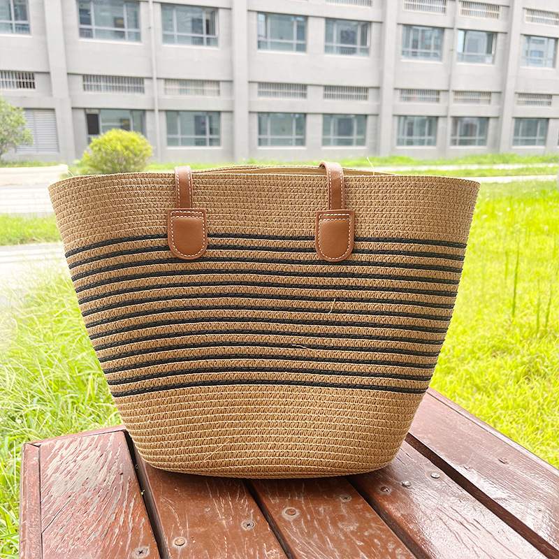 2025 New Straw Woven Women's Large Capacity Woven Shoulder Bag Designer Fashion Beach Handbag