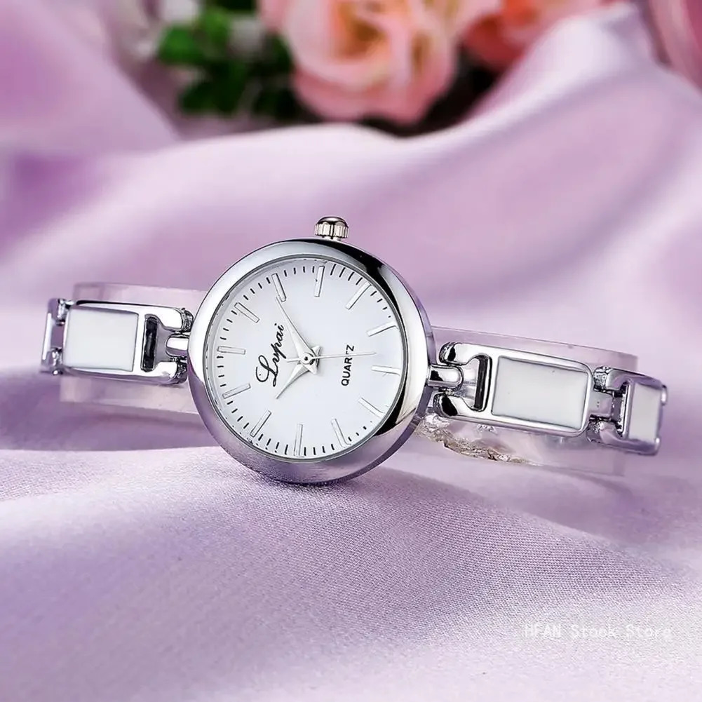 Women Quartz Watch Bracelet Round Hand Quartz Movement Elegant Gift Fashion Jewelry Ladies Girls Wristwatch Daily Wear 251021