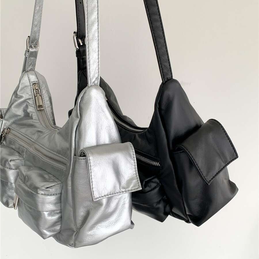 Soft Leather Silver Large Capacity Crossbody Niche Design Fashion Versatile Shoulder High-End Commuter Bag For Women B5