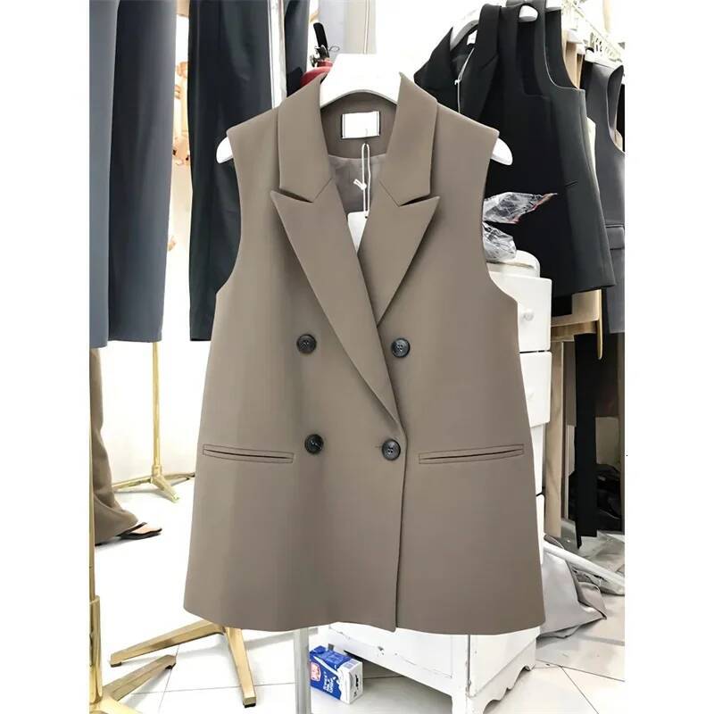 Casual Black Suit Coats Peak Lapel Sleeveless Vests Women Fashion OL 2025 Elegant Oversize Korean Style Blazer dongdumaoyi