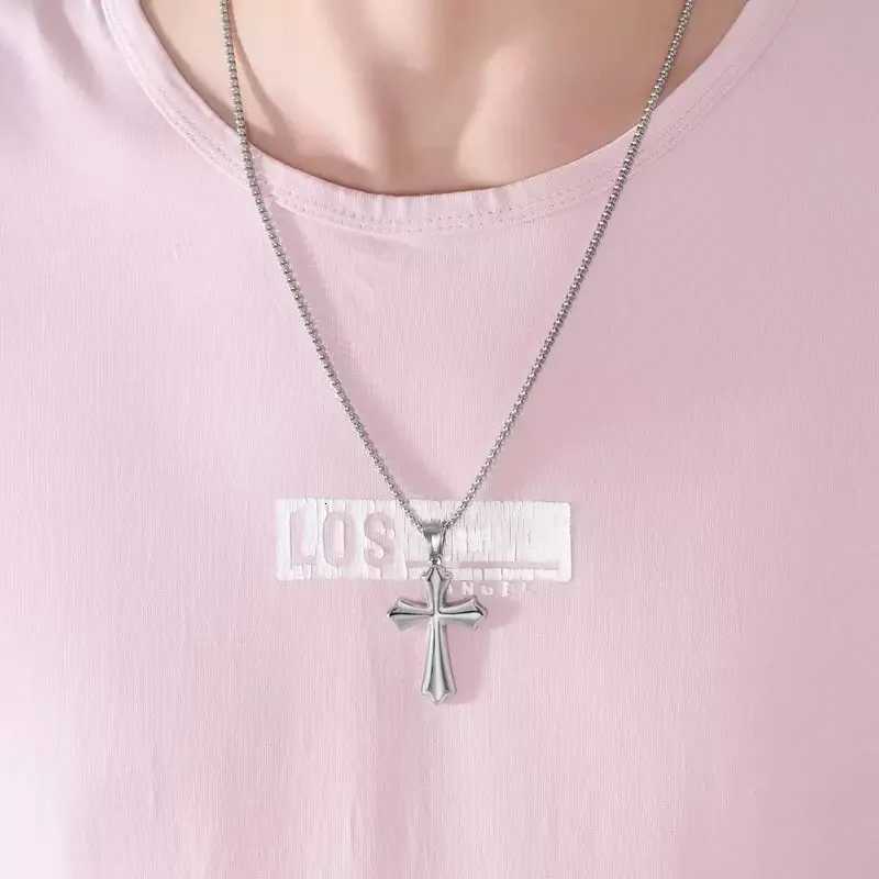 New simple geometric stainl steel cross pendant necklace punk hiphop style creative unisex Alloy sweater chainXJ251024