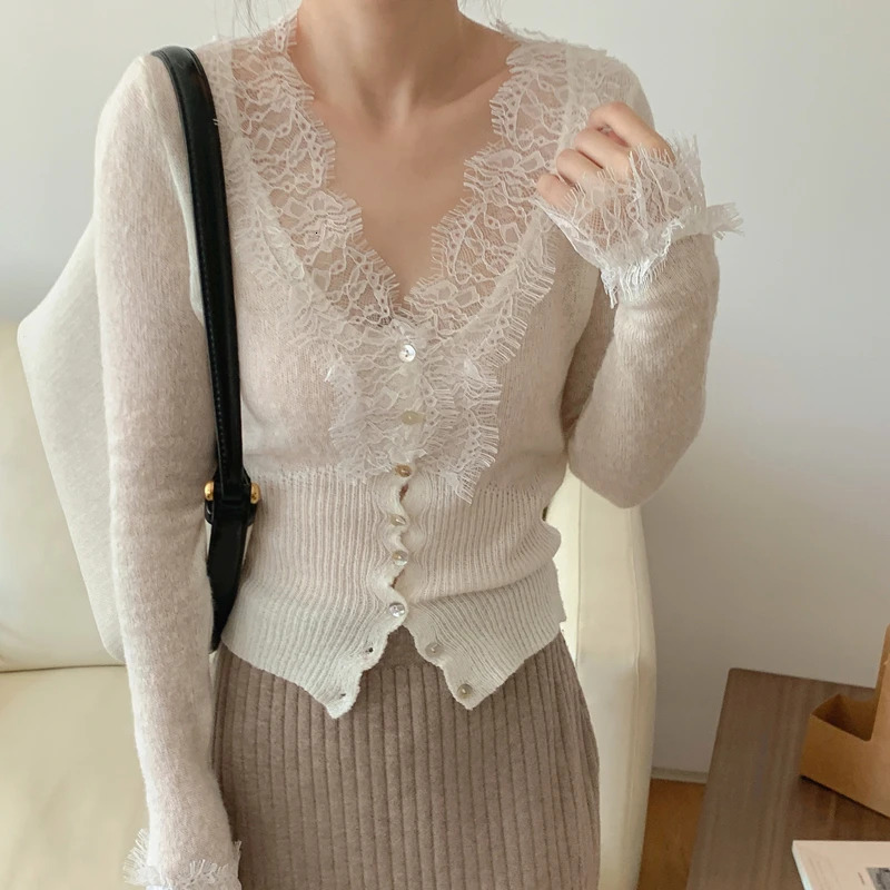 Highfashion Kawaii Botton Up Lace Patchwork Knitted Cardigan Women Autumn Winter Ladies Elegant Vintage Sweater Wholesale 251013