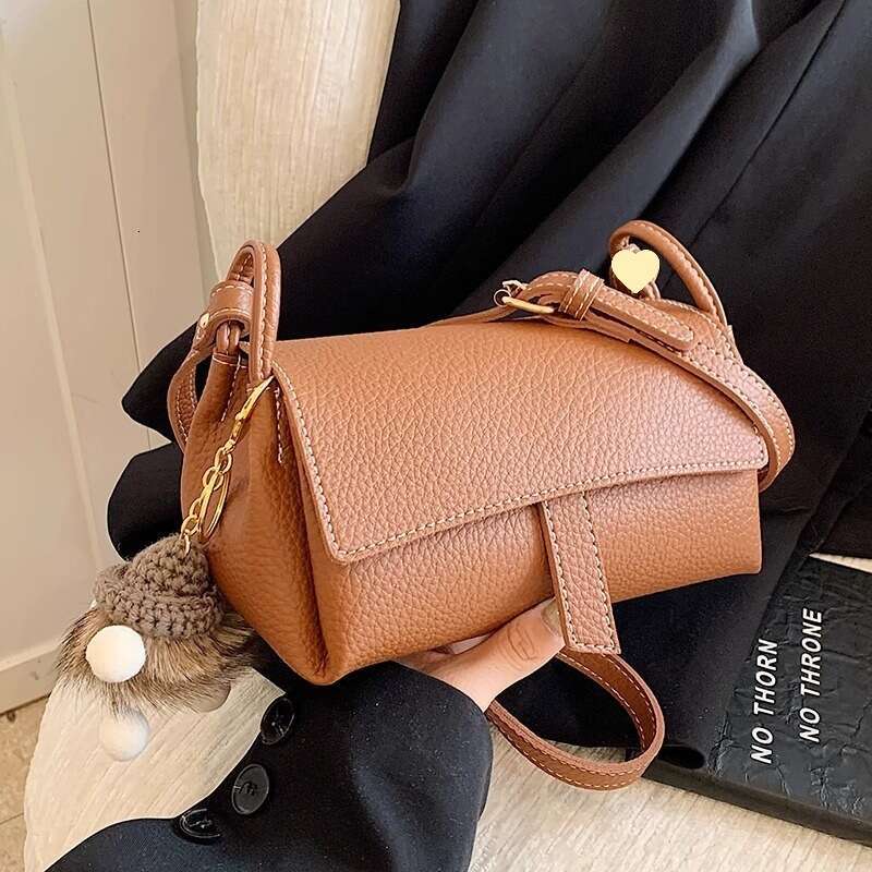 New Niche Simple Elegant Pillow for Women 2025 Small Versatile Shoulder Crossbody Bag Exquisite Fashion