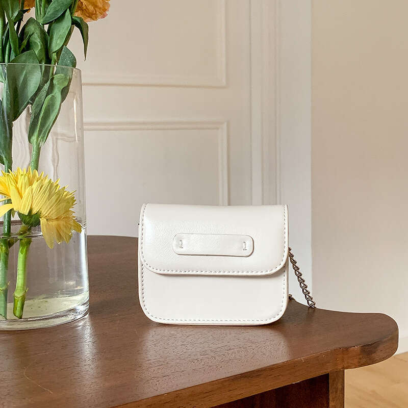 Korean Version Silver Mini Shoulder Minimalist Style Small Square Fashion Cute PU Leather Lipstick Crossbody Chain Bag For Women B5