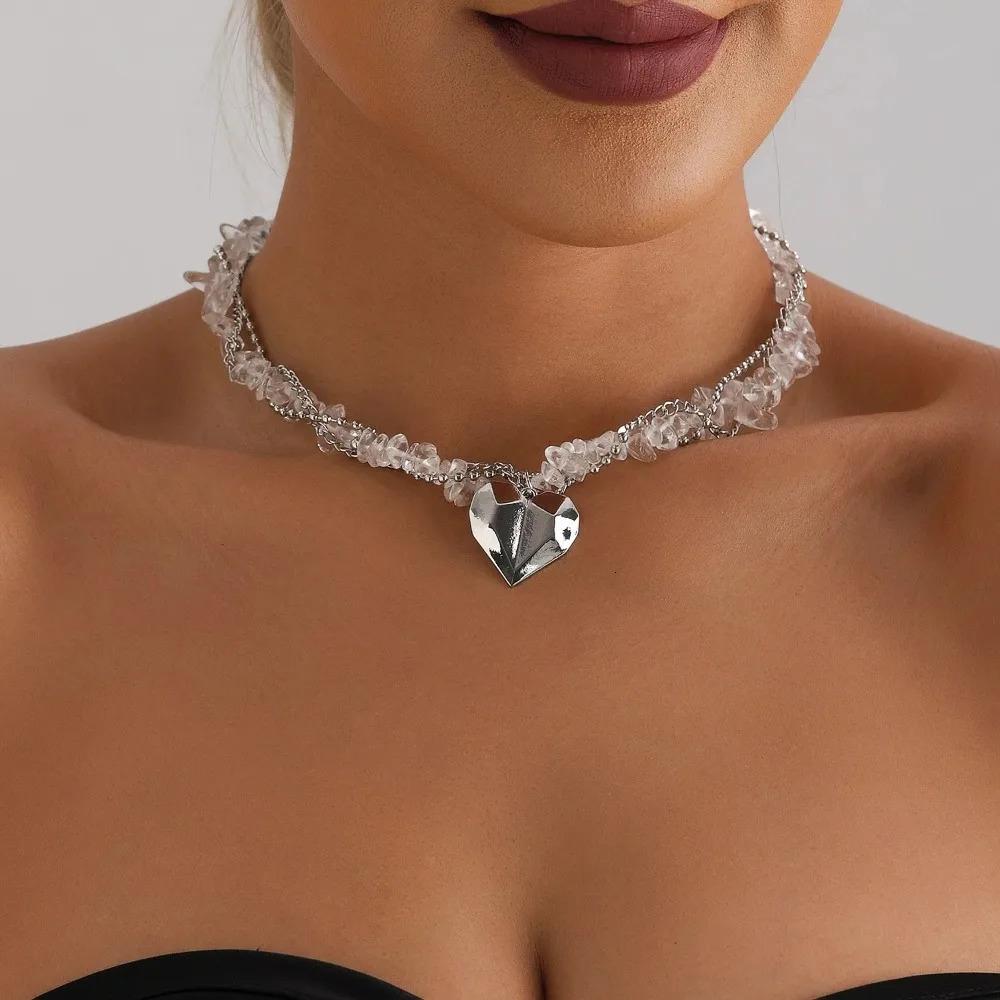 Fashion Heart Beaded Necklace for Women Boho Elegant Irregular Crystal Chain Y2K Choker Exquisite Party Gift Jewelry Accessories 251016