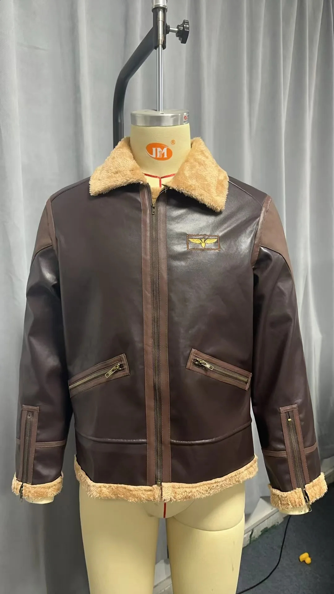 Autumn Winter Jacket Coldproof Jacket Outwear Brown Plush Collar Fleece Lined Male Retro Faux Leather Men Coat Winter Coat 251023