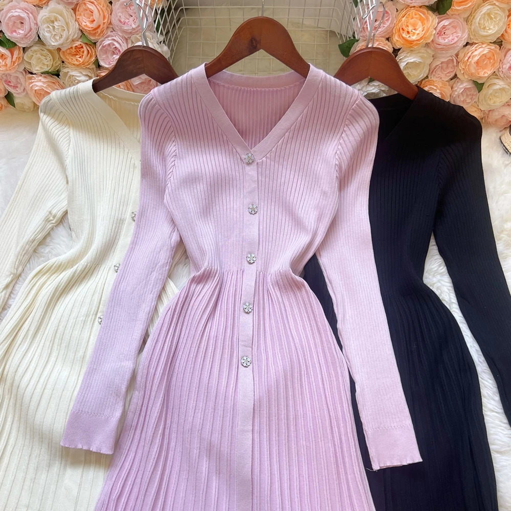 YuooMuoo 2025 Autumn Winter Women Knitted Long Dress Fashion Vneck Slim Waist Pleated Sweater Dress Lady Office Vestidos 251023