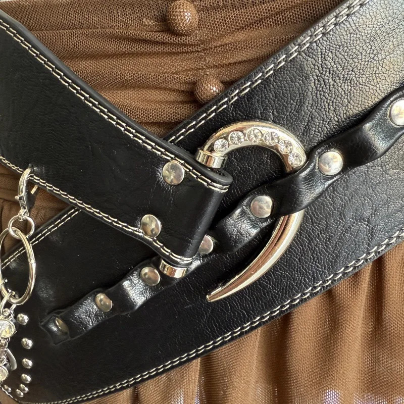 Retro Vintage Rivet Leather Belt Y2k PU Leather Womens Waist Belt HeavyDuty Chic Dress Jeans Belt Waist Decoration 251013