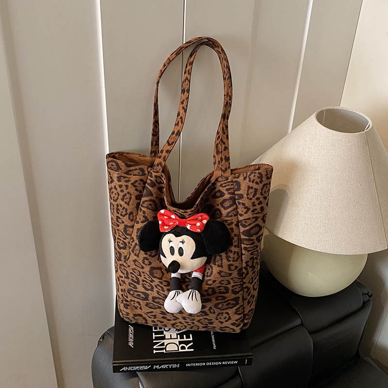 2025 Autumn New Women's Large Capacity Handheld Shoulder Bag Exquisite Simple Multi functional Outdoor Commuter Crossbody Bag Fashionable Mobile 