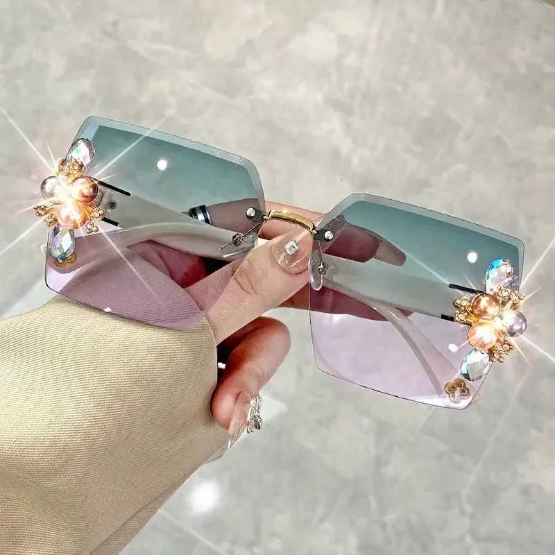 Rhinestone Decor Fashion Glasses For Women Men Casual Gradient Rimless Glasses For Summer Beach Rave PartyT251024