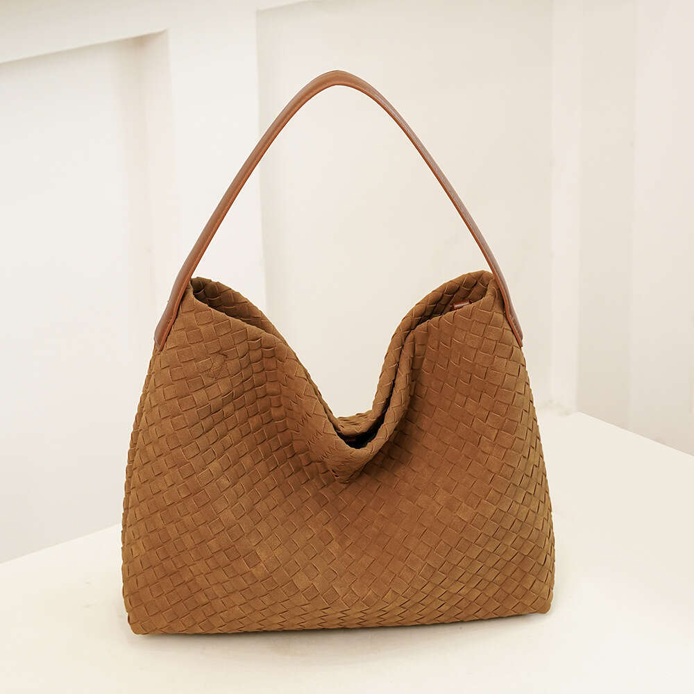 Hand-Woven Autumn Winter Suede Large Capacity Shoulder High-End Simple Commuter Tote Bag