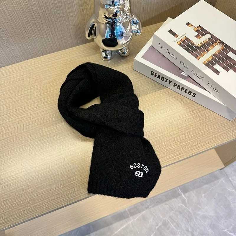Childrens knitted scarf autumn and winter new encola red embroidered letter baby middleaged childrens bib warm windbreak Y251024