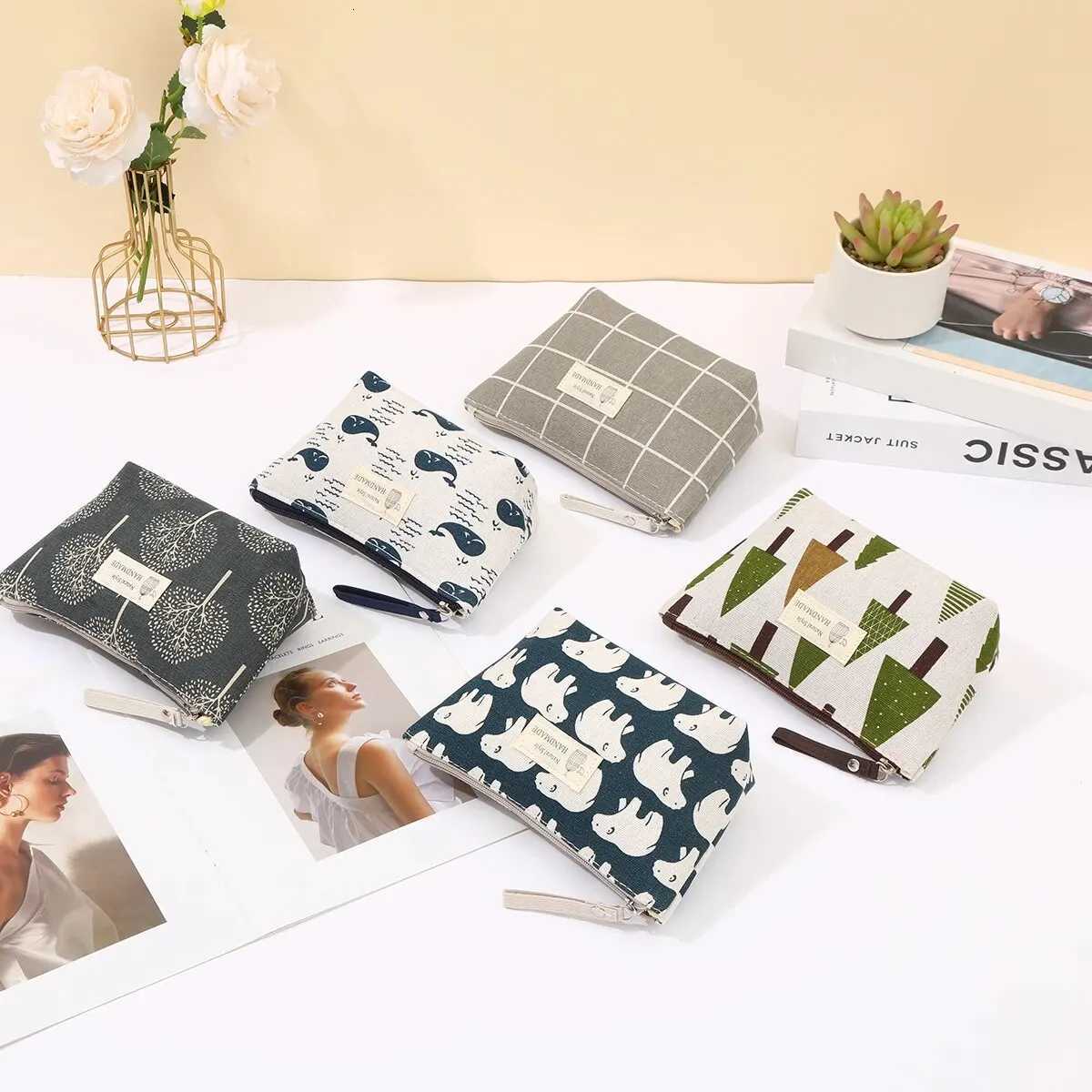 New Canvas Cosmetic Bags Zipper Opening Key Card Holder Cartoon Student Pencil Case Coin Purse Ladies Hand Portable Storage BagT251024