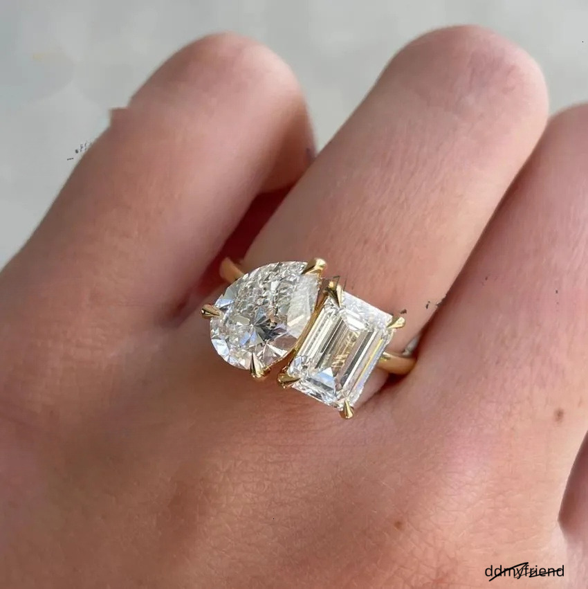 2025 Emerald And Pear Cut Graceful Dia Engagement 14K/ Yellow Gold Wedding Ring Toi Et Moi Style Ddmyfriend