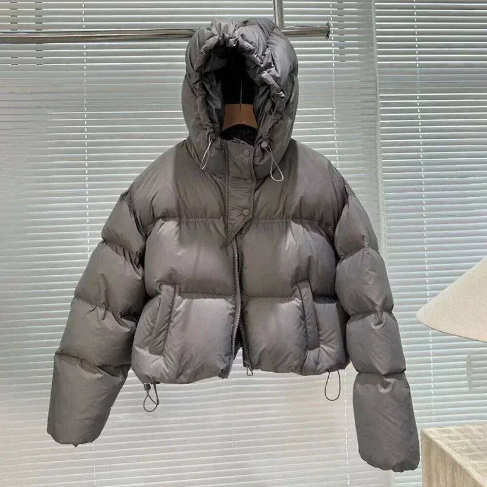 2025 New Fashion White Duck Down Jacket Hooded Women Autumn Winter Warm Over Size Casual Short Thick Outwear Female Coats Designer Women