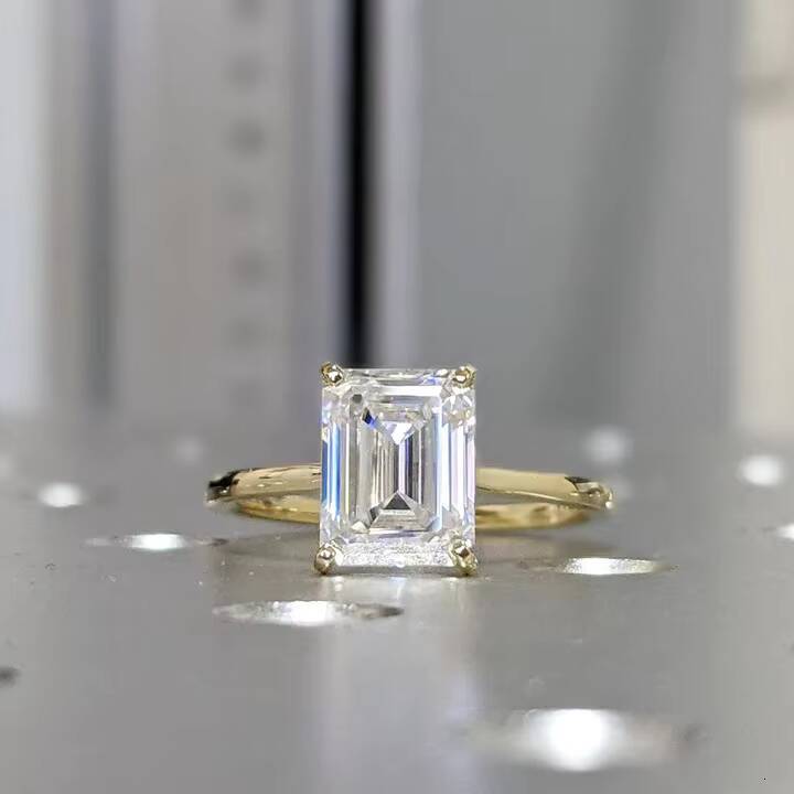Elisa Wholesale Engagement Rings Jewelry Women VVS Emerald Moissanite Diamond 10K 14k 18k Karat Solid Real Yellow Gold