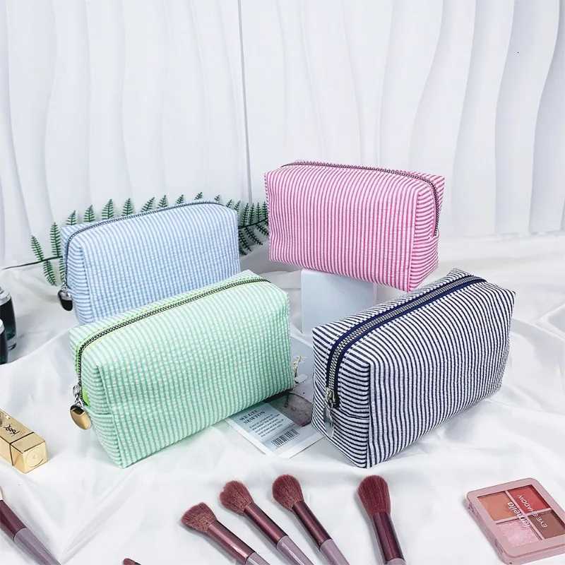 Fashion Women Ruffle Cosmetic Bags PinkPurple Striped Storage Make Up Bags for Women Lady with Zipper Travel Bag Makeup BagT251024