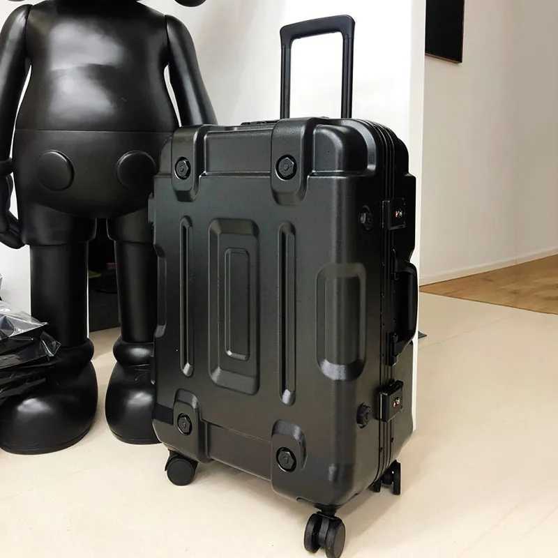 Trolley suitcase for boys with large capacity strong thick durable 202428 inch travel luggage silent shockproof boarding caseW251024