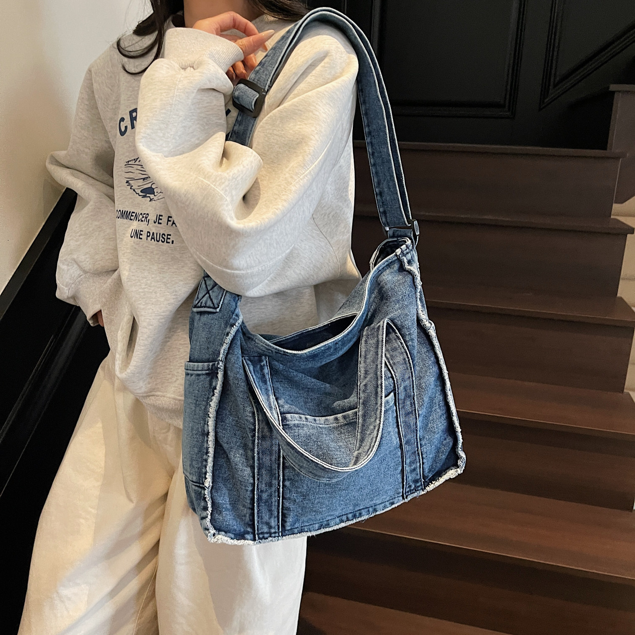 2025 Washed Denim Tote Large Capacity Shoulder Women Fashion Frayed Edge Handbag Crossbody Bag