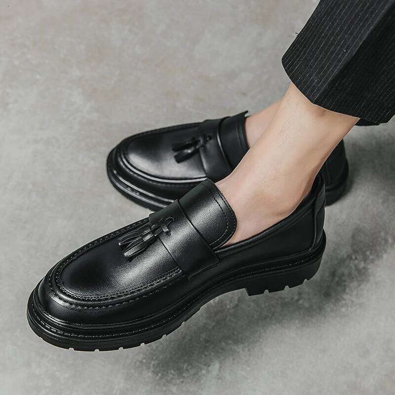 Tassel Loafers Men Platform Thick-soled Formal Business Slip-on Comfortable Mens Leather Wedding Casual Oxford Shoes