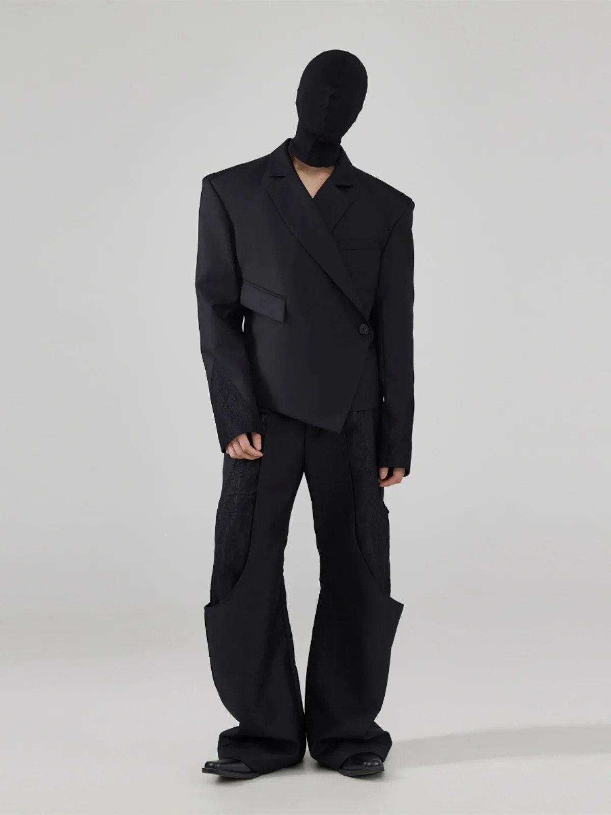 Mauroicardi Autumn Short Black Fitted Asymmetrical Blazers for Men Shoulder Pads Single Button Elegant Clothes 251023