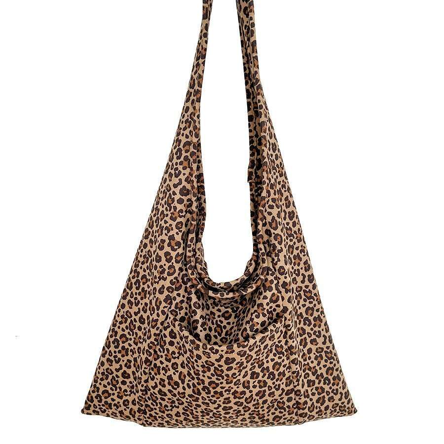 New Tote Bag For Women, High-End Feel, Trendy Personality, Large Capacity Commuter Casual Personality Leopard Print Shoulder Bag, Ins Style B5