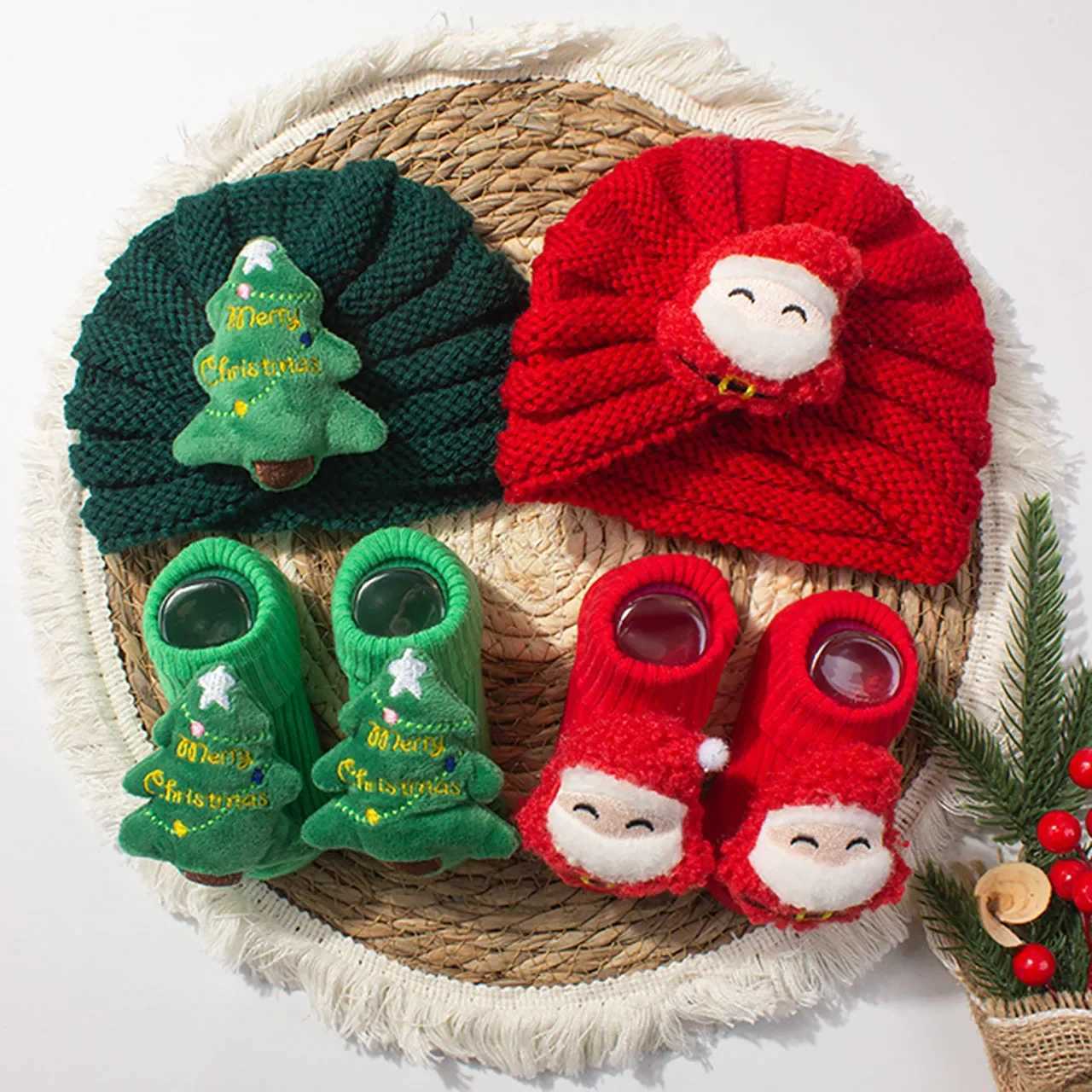 2PcsSet Christmas Baby Hat Socks Cute Santa Claus Baby Boys Girls Turban Winter Warm Knitted Toddler Cap Beanies Gift J251024