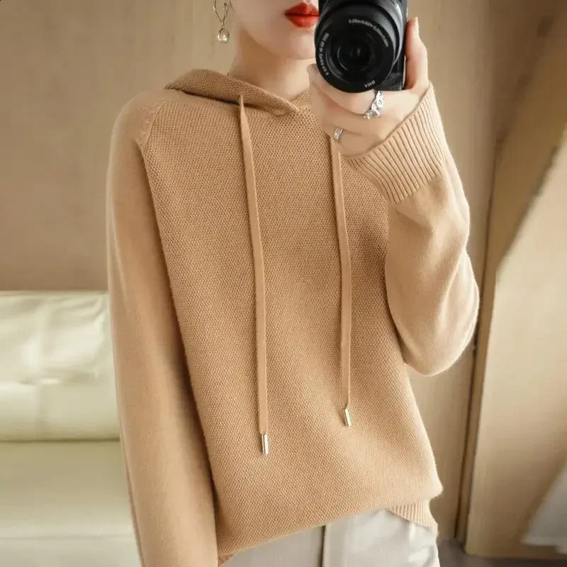 Hooded Sweater Woman Autumn Winter Long Sleeve Warm Bottoming Shirt Solid Casual Pullovers Knit Tops Korean Fashion Jumper 2025 251023