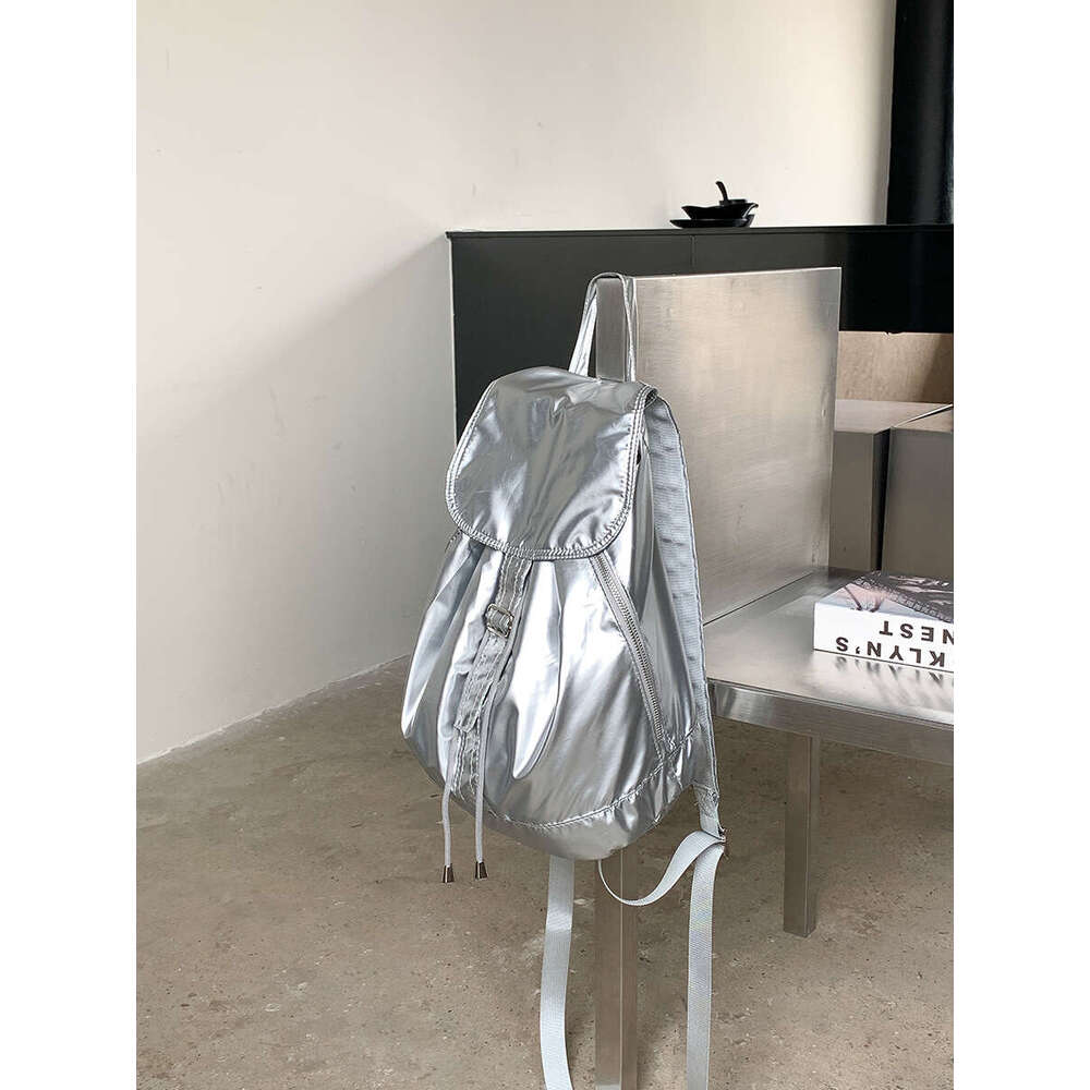 New Silver Girls, Large Capacity, High-End Feel, School Bag For Female Students, Commuting Lightweight Casual Backpack B5