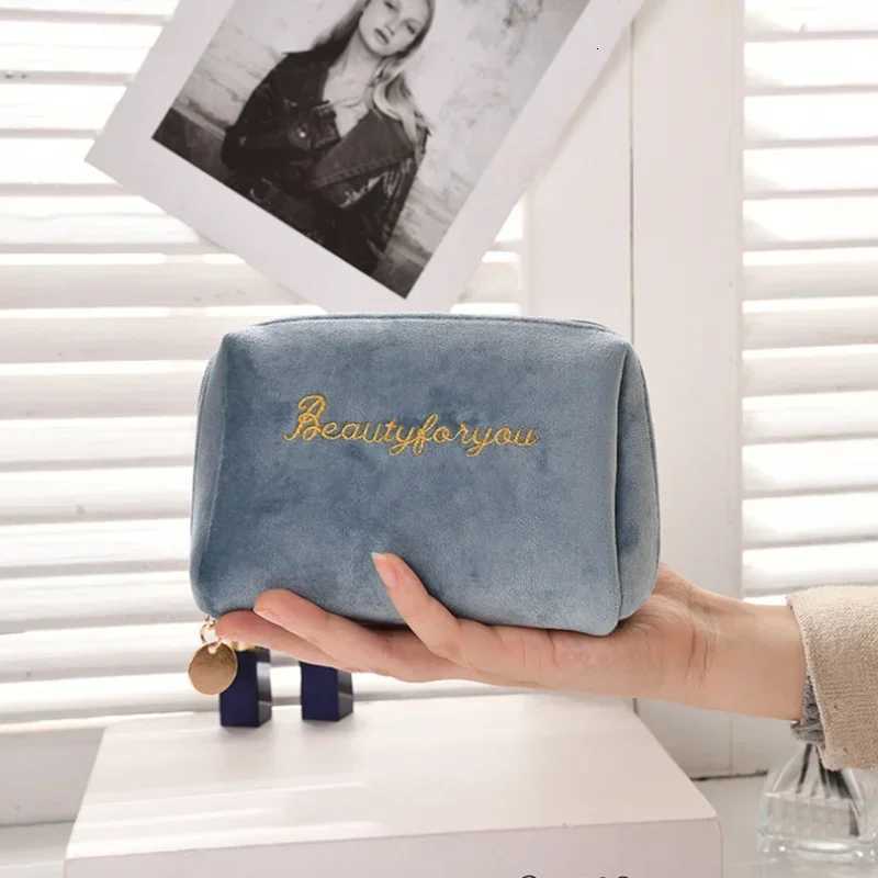 Velvet Portable Lipstick Bag Travel Makeup Pouch Storage Bags Cosmetic Bag Organizer CaseT251024