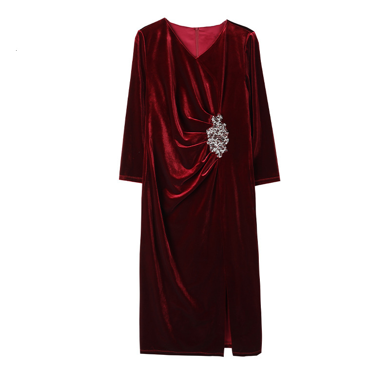 Retro designer velvet women's dress autumn and winter new high-end elegant pleated split bead dress