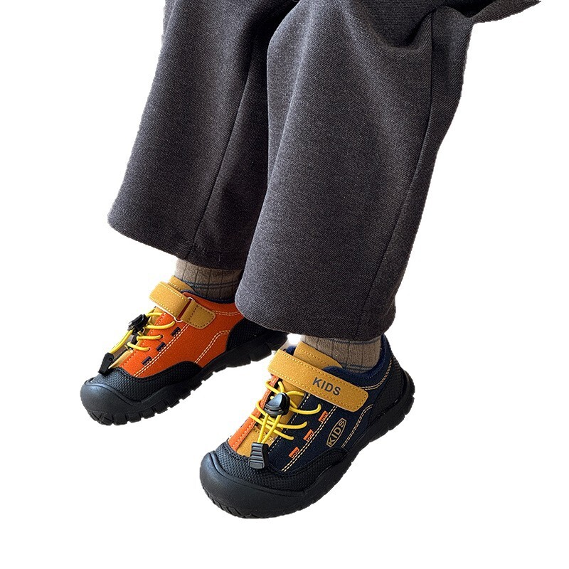 Children's cotton shoes, autumn and winter glowing shoes, new sports shoes, fashionable and trendy shoes, outdoor warm wool lining, casual childr
