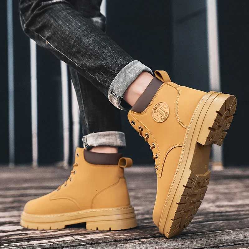 Men Retro Work Shoes Autumn Winter Thick Bottom High Top Non Slip Warm Casual Boots Leather Laceup Big Head Tooling Boots 2024 W251024