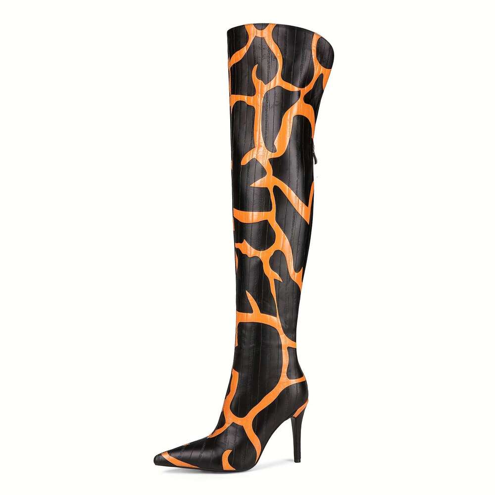 Winter Giraffe Patterned High-Heeled Women's Knee High Shoes