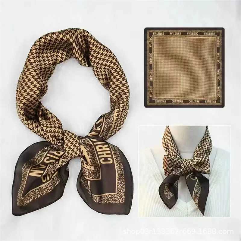 Print 70cm Silk Satin kerchief Wen Luxury Design Neck Tie Scarf Fem Hair Hand Wrist Foard Shl Hijab Bandana Y251024