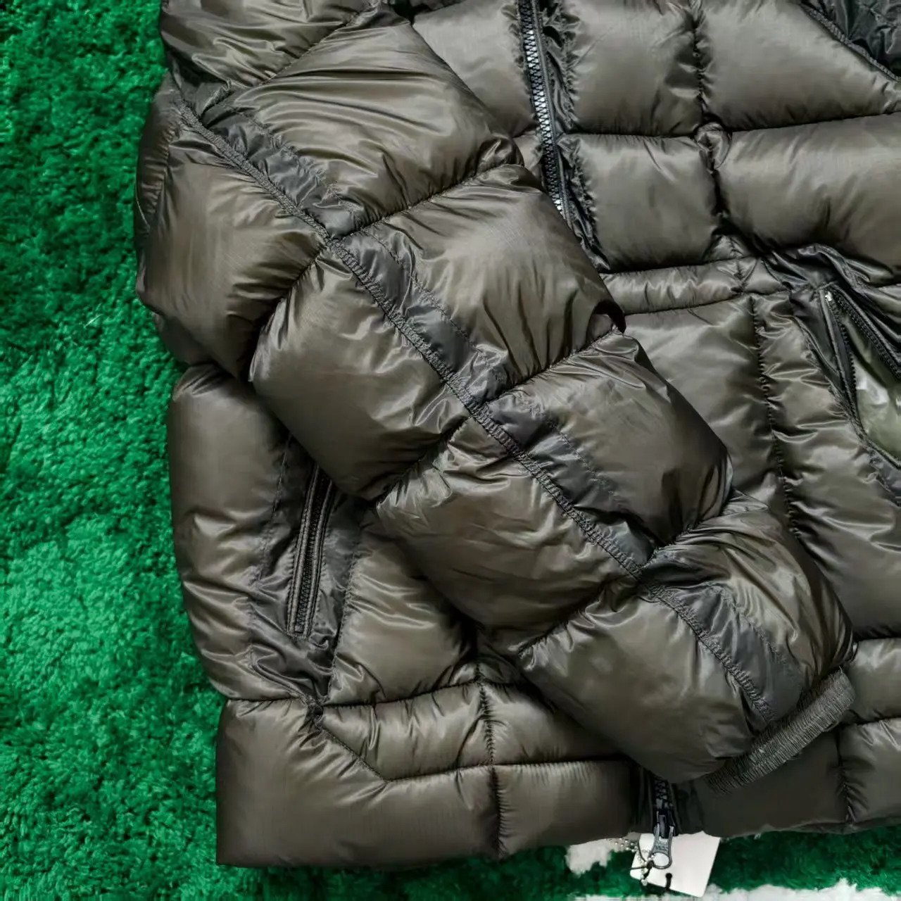 Italy CC Glass Black Button Style Mens Coat Winter White Duck Down Thick Warm Down Jacket Hooded Parka 251023