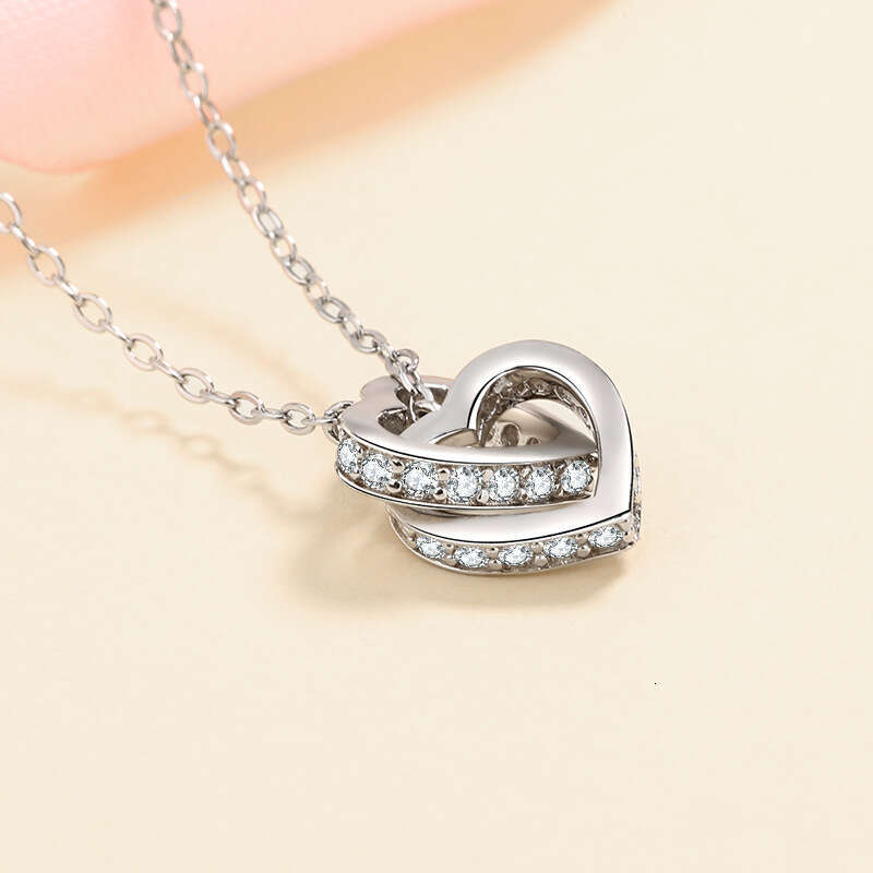DHCollections-- Heart-to-Heart Moissanite Necklace for Women S Sier Choker Electroplated Rose Gold Clavicle Chain