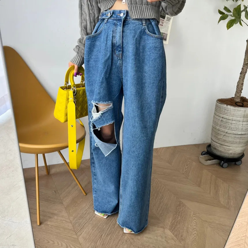 REALEFT 2025 Hole Pink Womens Denim Wide Leg Pants High Waist Spring Summer Casual White Jeans Straight Trourses Female 251023