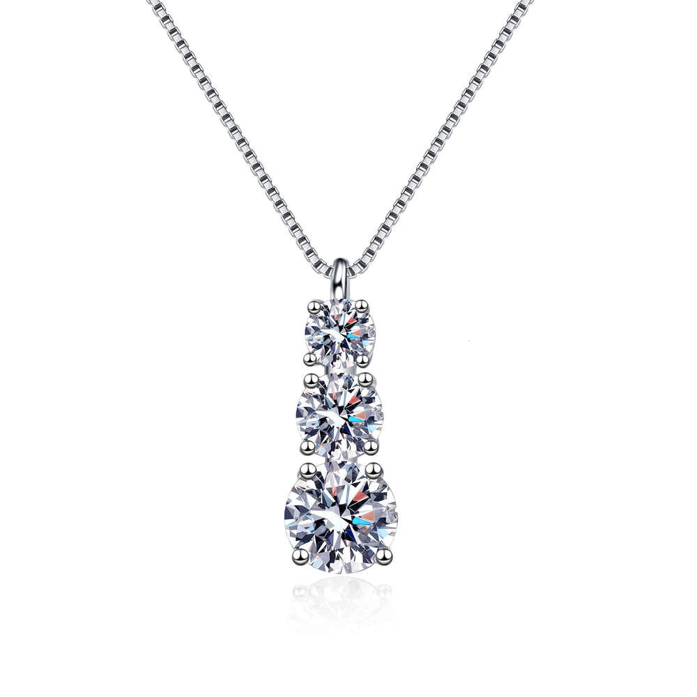DHCollections-- Sterling Sier Plated PT950 Gold Pendant Moissanite Necklace Clavicle Chain