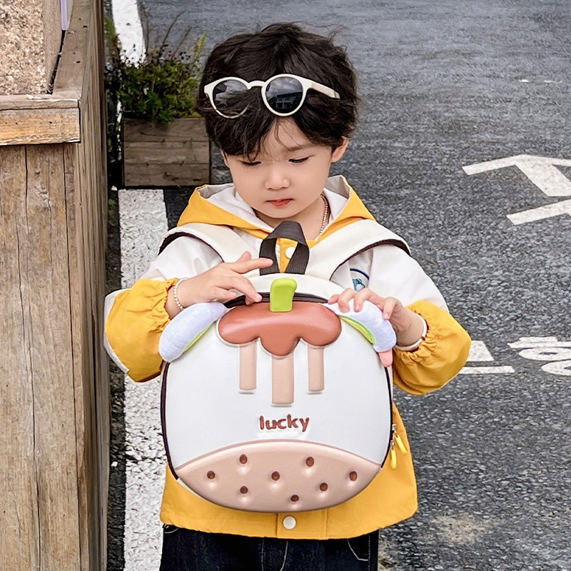 New fashion designer children's backpack cute kindergarten backpack girl boy lightweight eggshell bag