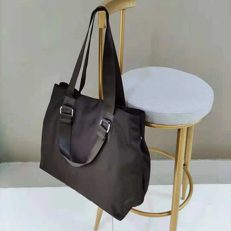 Korean Style New Single Shoulder Nylon Handbag Crossbody Casual Large Simple Tote Versatile Fashion Women S Bag Trendy High Quality High Quality
