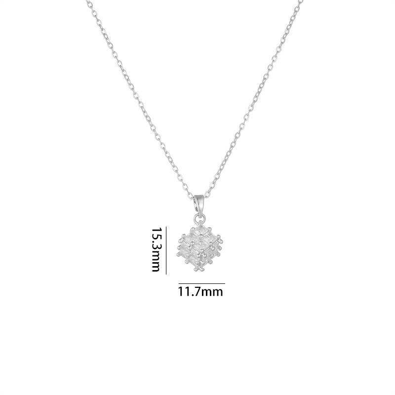 Gold necklace niche design high-end square checkerboard woven necklace heart necklace with zircon rose gold necklace luxury necklace gift for women