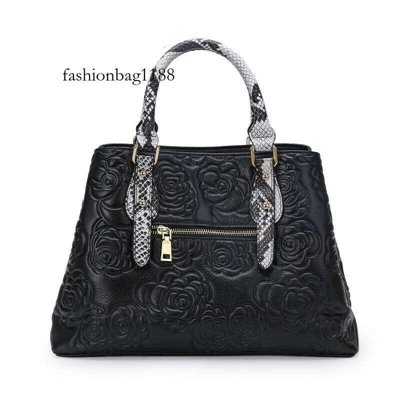Aidrani The new fashionable floral pattern handbag is a women's large bag made of sturdy and soft cowhide