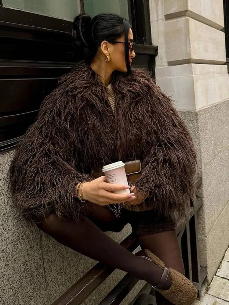 Brown Fluffy Faux Fur Thicken Jacket Elegant Female O Neck Long Sleeves Short Coats Autumn Winter Lady High Street Outerwear dongdumaoyi