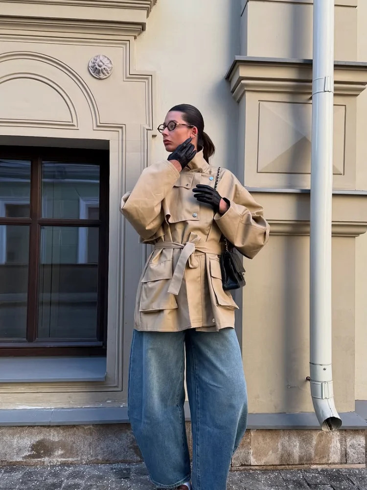 Casual Khaki Waistband Short Windbreaker Women Elegant Lapel Long Sleeved Pocket Single Breasted Jacket Autumn Daily Street Coat 251021