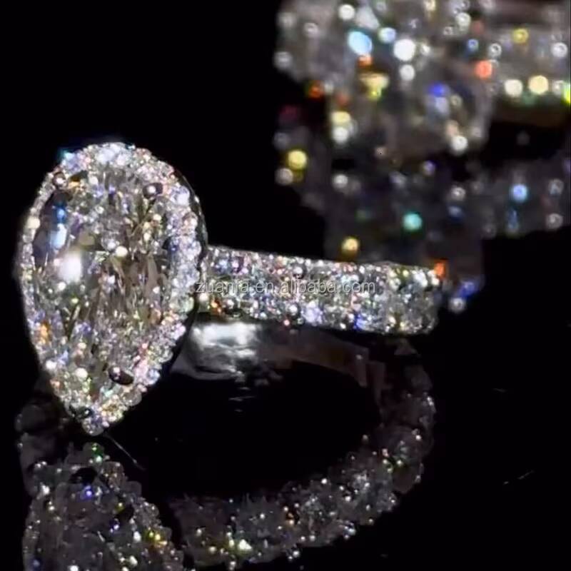Custom Moissanite Jewelry Pear Cut Diamond Engagement Ring Fashion Band Rings for Women