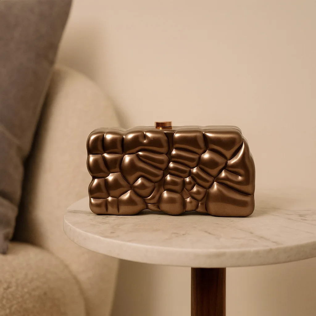 One shoulder oblique span bag Shaped shell acrylic bag Fashion wedding dinner clutch bag 251023