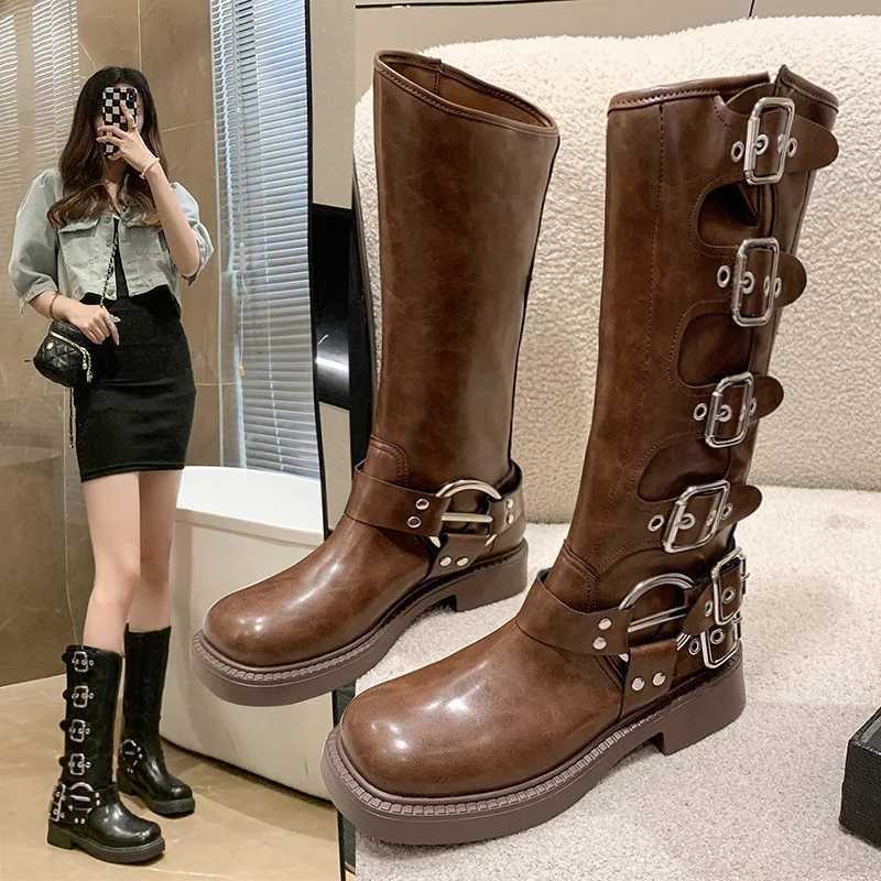 Lady Boots Womens Rubber Shoes Rain Sexy High Sexy Luxury Designer Square Toe Winter Footwear Bootswomen W251024
