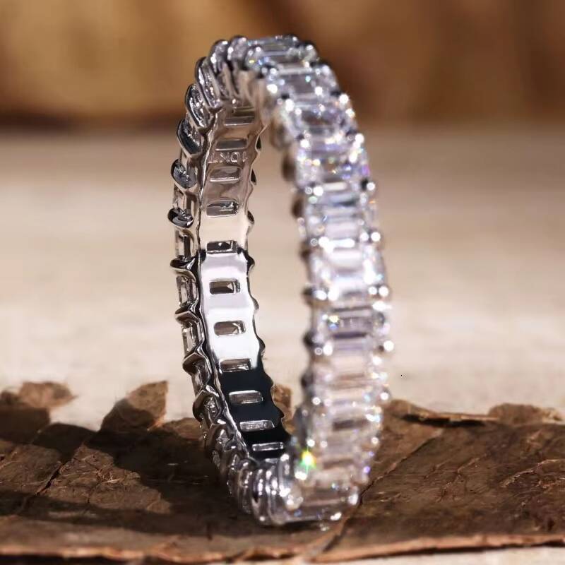 Gia Igi Certified Cvd HPHT Lab Grown Created Diamond 14k 18k Solid Gold Eternity Wedding Band Ring Diamond Emerald Cut