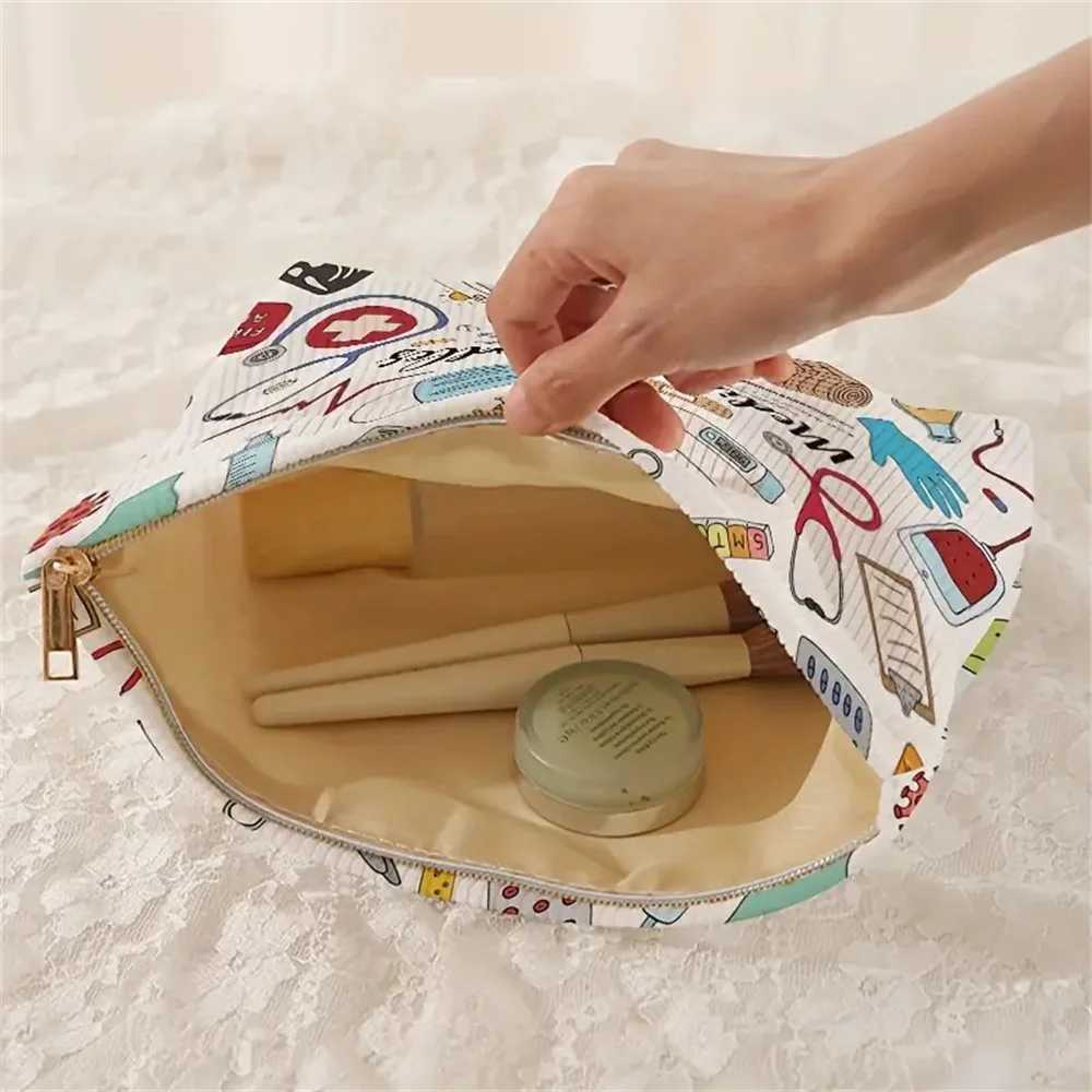 Graffiti Printed Corduroy Makeup Bag Lightweight Zipper Makeup Storage Box Multi functional Bag with LiningT251024